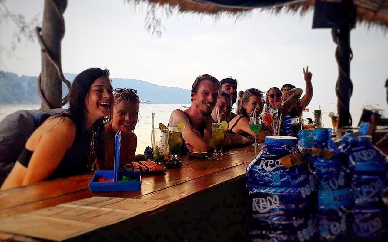 Tree Bar Hostel Koh Rong Sanloem Esterno foto